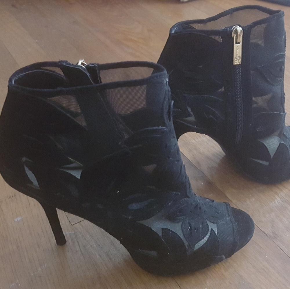 Jessica Simpson bliths ankle bootie